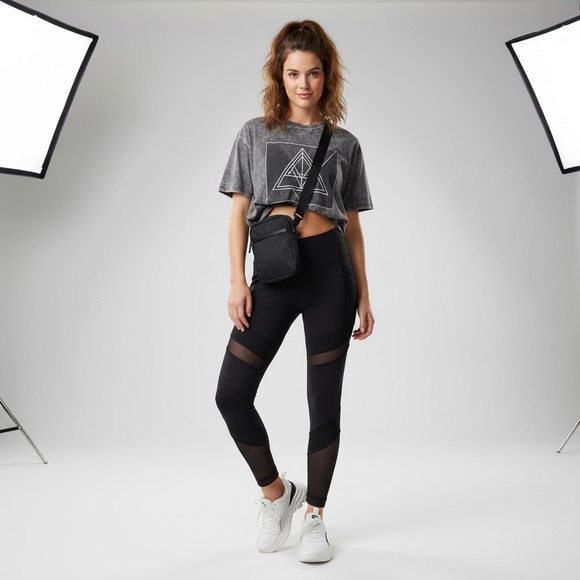 Lululemon Activewear Bundle – Size 8 + JUNK Headband - Picture 5 of 14